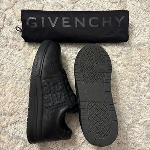 Like New - Givenchy Men's Black Leather 4G Sneakers